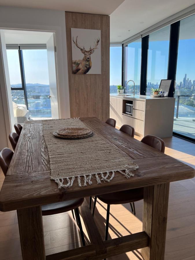 2 Bedroom Luxurious Family Apartment Next To Pacific Fair - Broadbeach Gold Coast Gc22 Buitenkant foto
