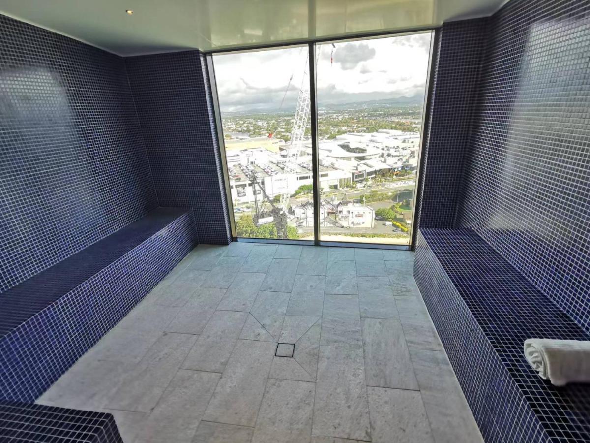 2 Bedroom Luxurious Family Apartment Next To Pacific Fair - Broadbeach Gold Coast Gc22 Buitenkant foto