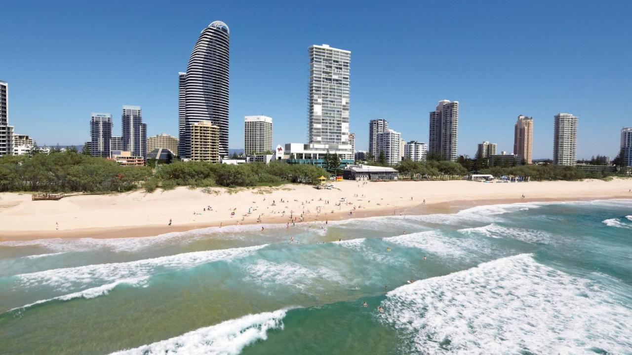 2 Bedroom Luxurious Family Apartment Next To Pacific Fair - Broadbeach Gold Coast Gc22 Buitenkant foto