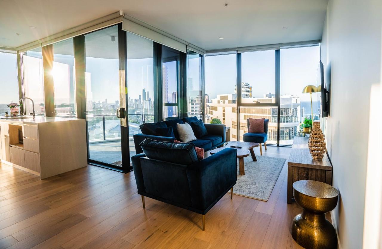 2 Bedroom Luxurious Family Apartment Next To Pacific Fair - Broadbeach Gold Coast Gc22 Buitenkant foto
